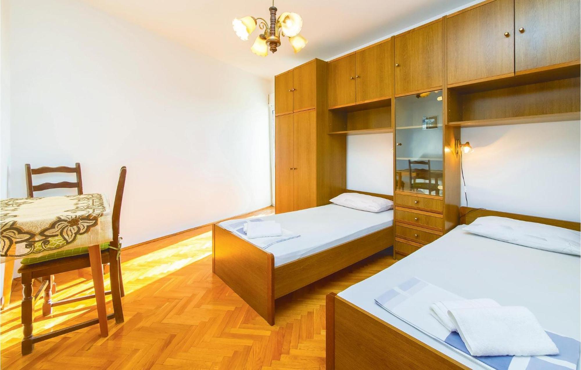 Lovely Apartment In Podstrana With Kitchen Exterior photo